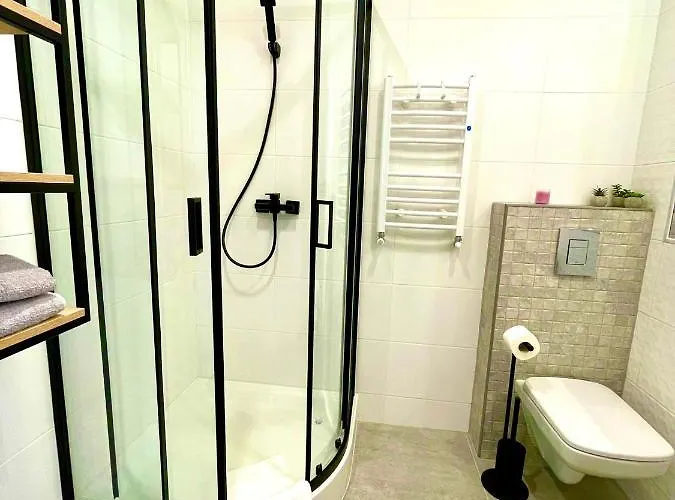 Goscinne - Kasztelanska 8 3*